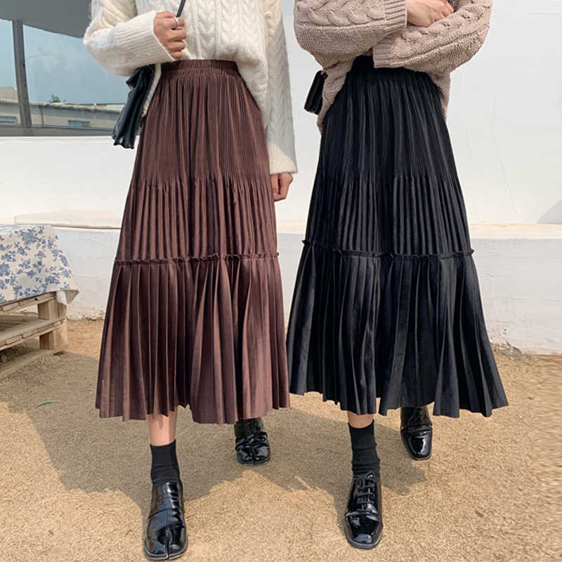 التنورة الميدي Midi skirt