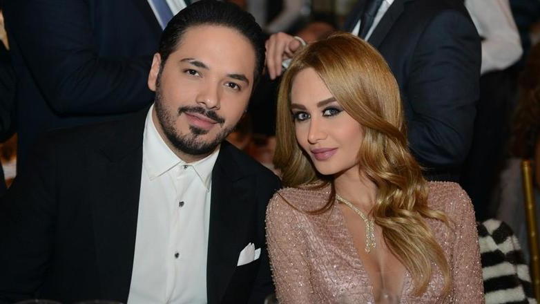 رامي عياش وزوجته داليدا في أول ظهور لهما مع أطفالهما بعد إنفجار بيروت - صورة